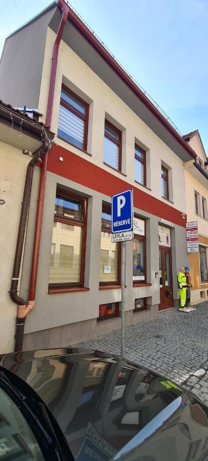 Centrum Apartman S- Dom Μπαρντέγιοβ Εξωτερικό φωτογραφία